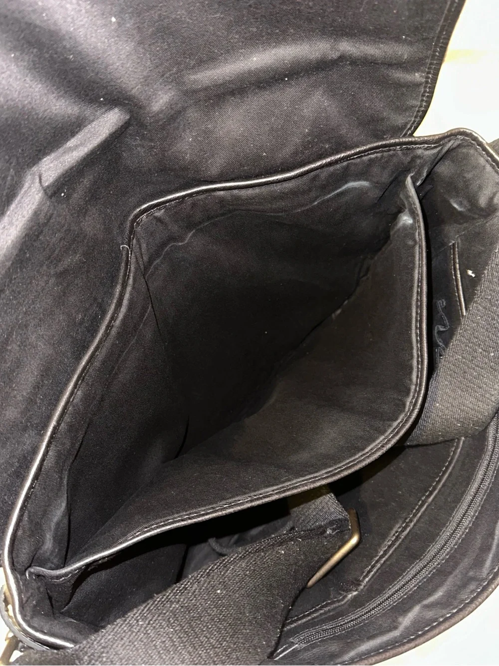 FOSSIL Estate East West Messenger Bag 2012